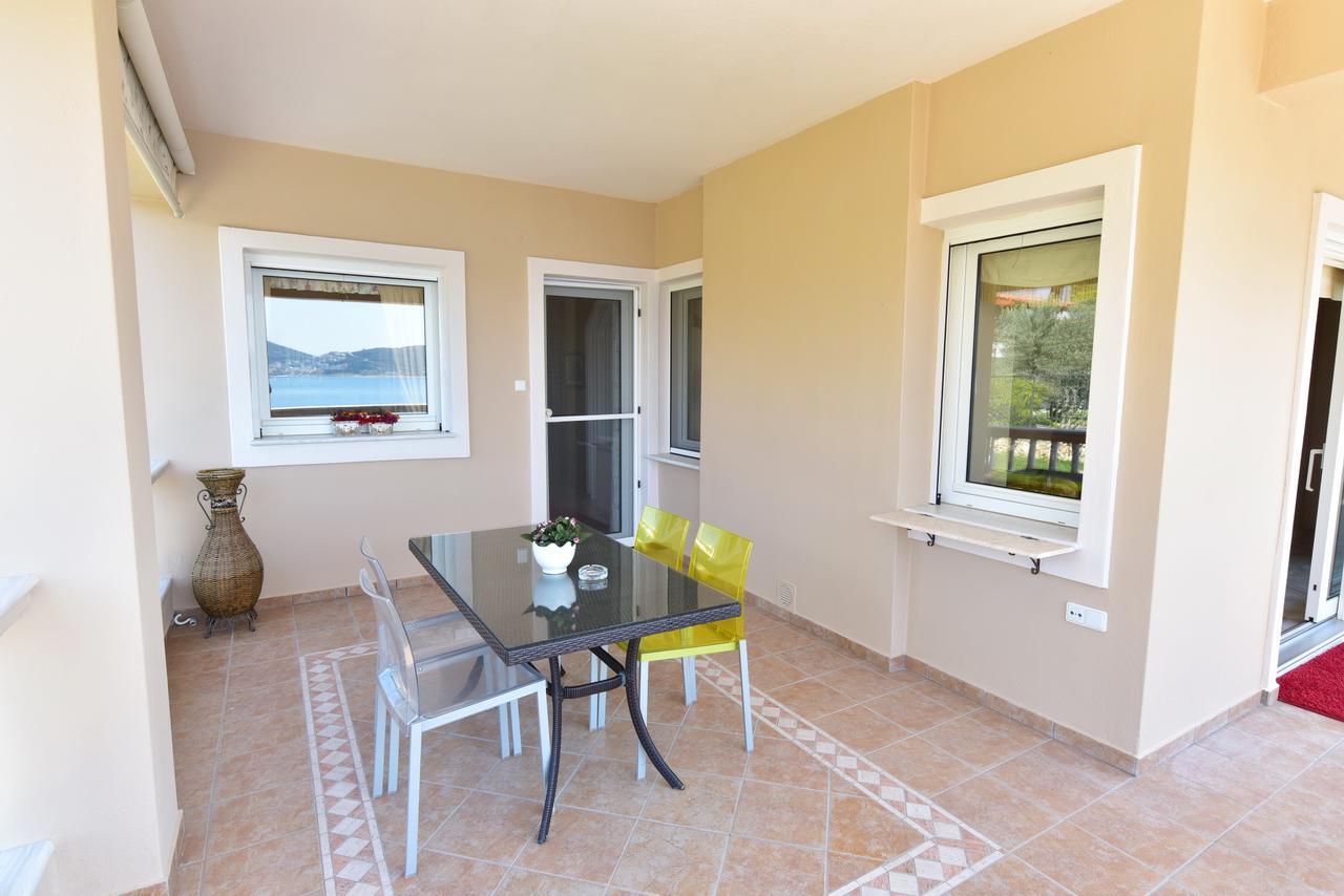 Palio Suites PalaiónTsiflíkion Esterno foto